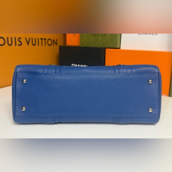 Auth MCM Like NEW! Royal Blue Leather Shoulder Bag - Picture 11 of 17